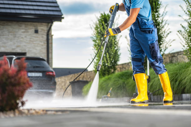 Best Sign and Awning Cleaning  in Bernie, MO